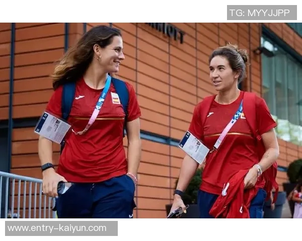 女足大巴黎对阵曼联精彩直播全程回顾与赛况分析