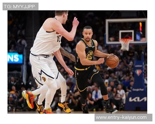 掘金与开拓者激战正酣精彩瞬间图片回顾与分析 掘金与开拓者激战正酣精彩瞬间图片回顾与分析